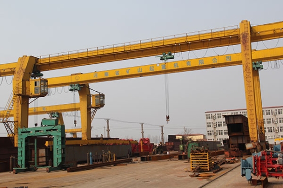 L-Shaped Legs Single Girder Gantry Crane with Hoist